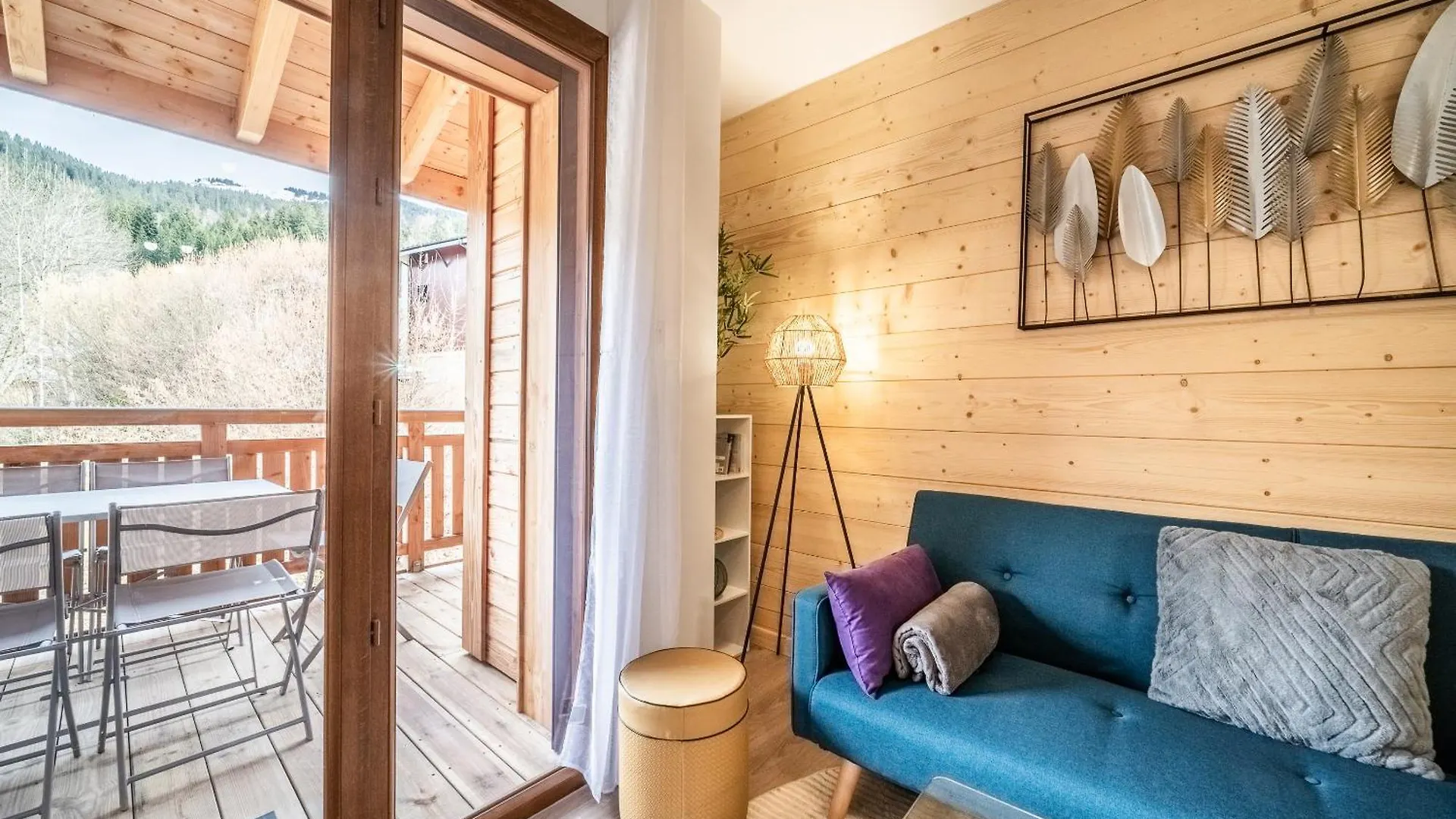 Apartment Thredbo, Les Carroz D'Araches - By Emerald Stay