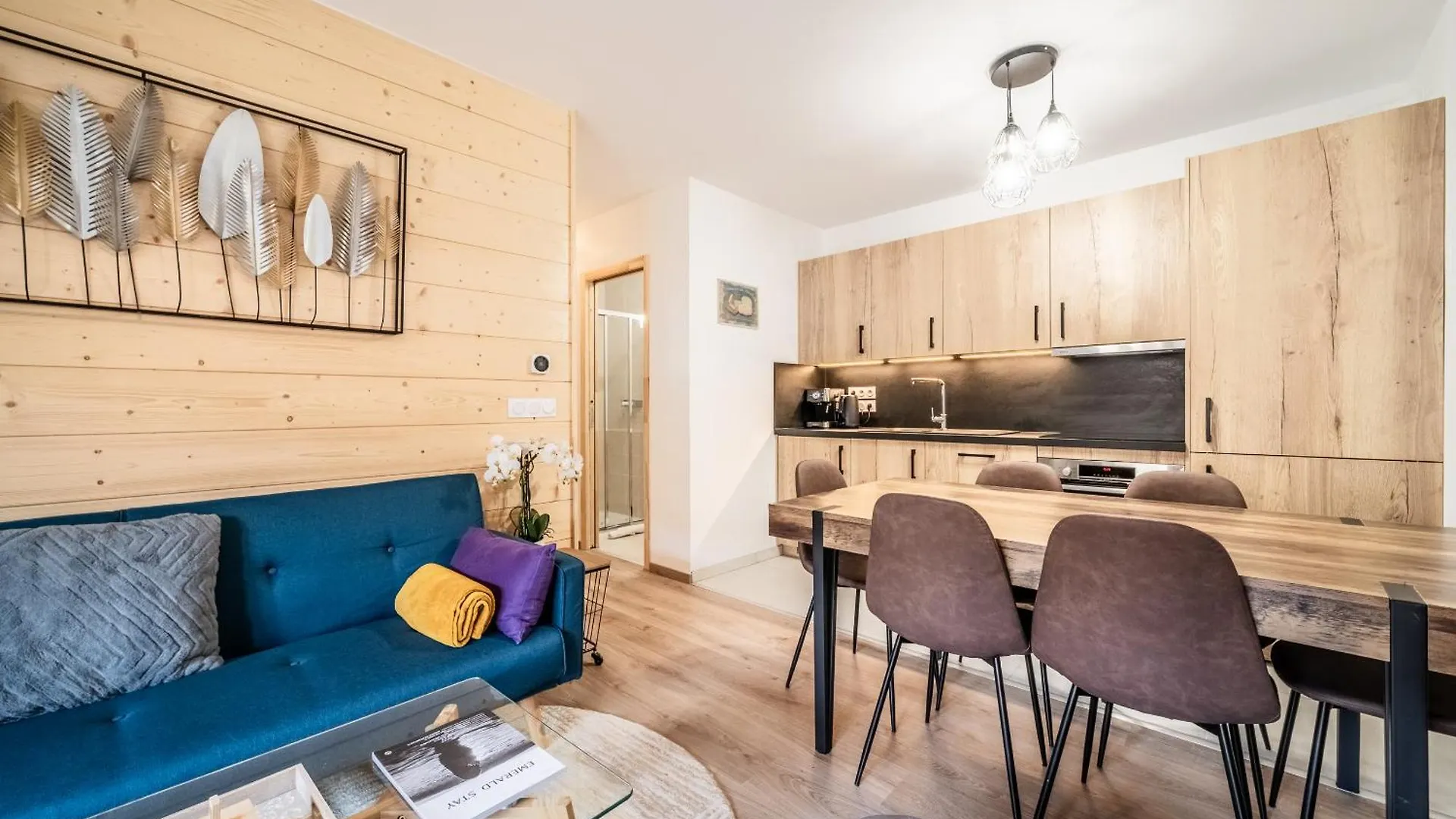 Apartment Thredbo, Les Carroz D'Araches - By Emerald Stay