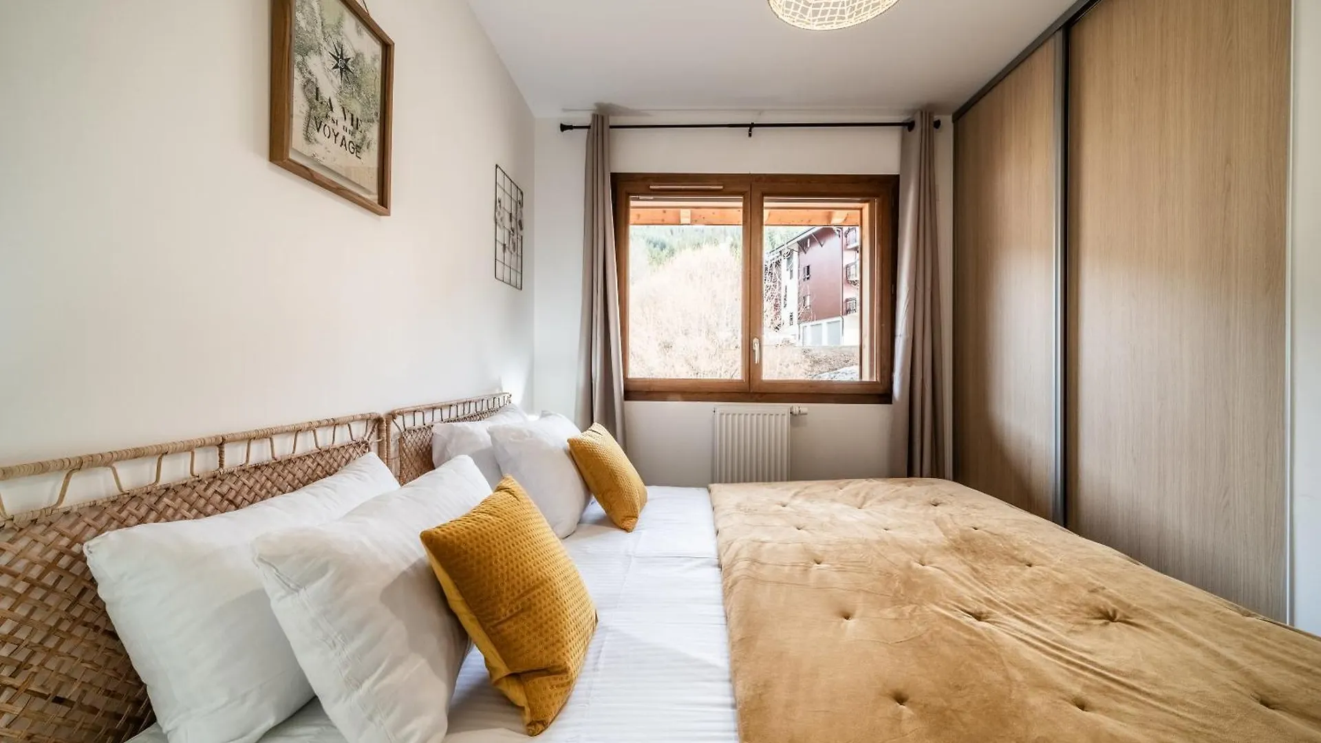Apartment Thredbo, Les Carroz D'Araches - By Emerald Stay  Araches-la-Frasse